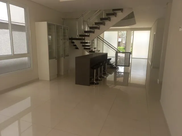 Imagem: Sobrado Alto Padrão no Condomínio Sunset
