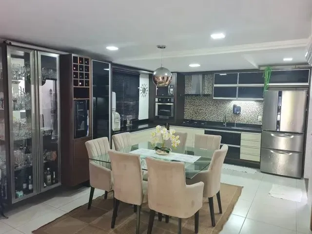 Imagem 1: Vende-Se Sobrado em Condomínio Fechado