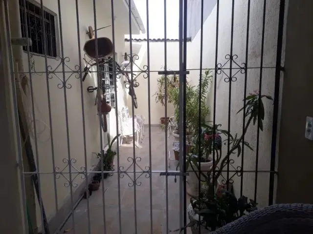 Imagem 2: Excelente Casa com 3 Quartos - Bancários