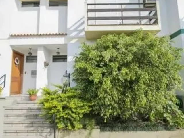 Imagem: A casa em condomínio possui 3 Dormitórios, 1 Suíte, 2
