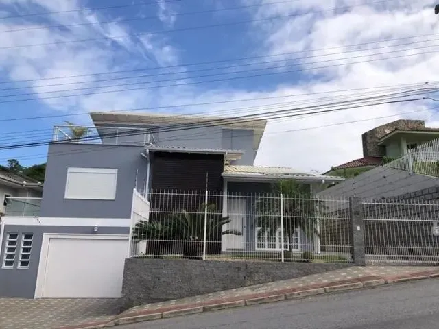 Imagem: M- Casa para Venda com 212 Metros Quadrados
