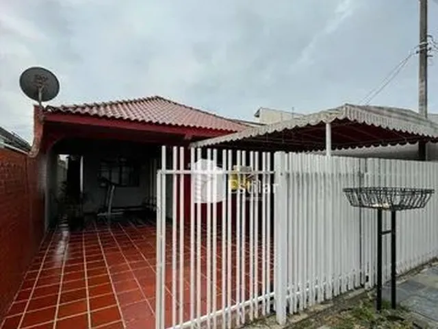 Imagem 3: Casa com 03 Quartos e 02 Vagas no Uberaba, Curitiba