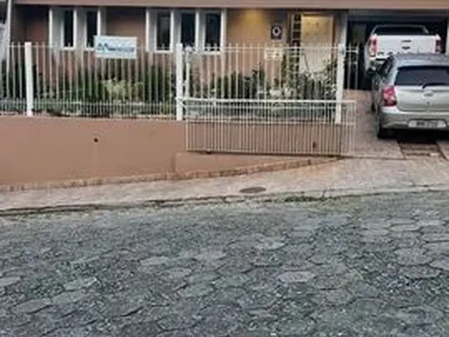 Imagem: Casa 03 Dorm e 01 Vaga e 03 Banheiros Trinadade