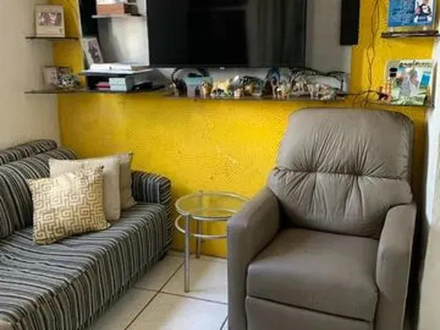 Imagem: Vende-Se Duas Casas