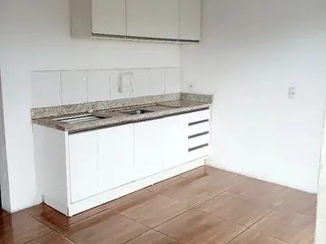 Imagem: Alugo Ap 2 Quartos Bem Localizado