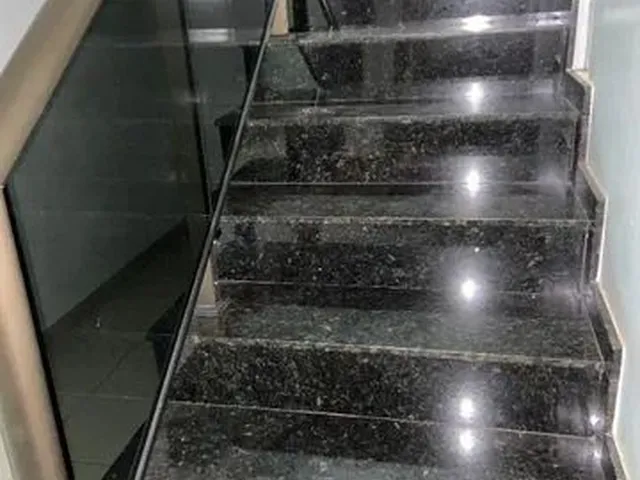 Imagem 13: Ótimo Sobrado P Locação R Mascarenhas de Moraes, 1185 Jd Alvorada Maringá Fiador Ou