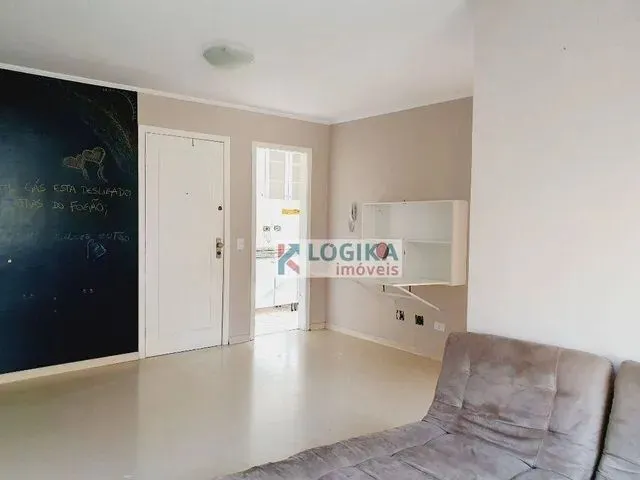Imagem 2: Apartamento com 2 Dormitórios para Alugar, 53 M² por R$ 1.631,54/Mês - Pinheirinho