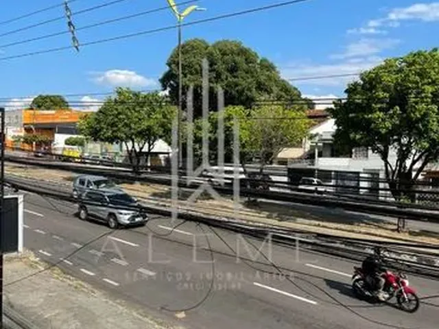 Imagem 2: Casa com 3 Quartos - Av. Boulevard/Próximo Pemaza