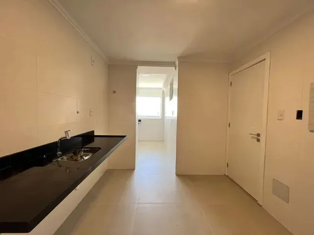 Imagem 3: Locação Apartamento com 3 dormitórios