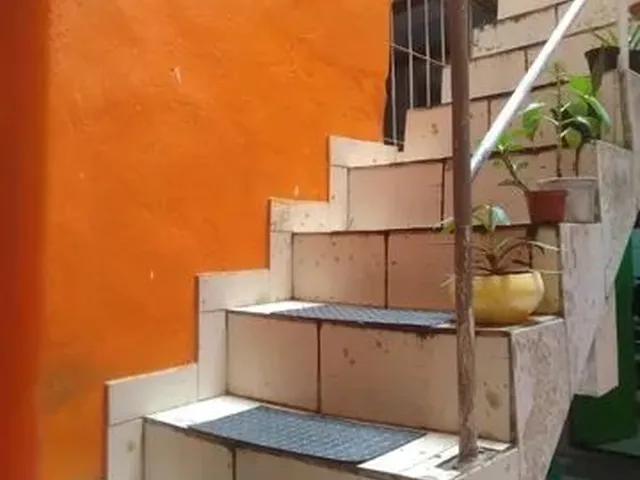 Imagem 3: Aluga-Se Quarto e Sala - R$ 310,00
