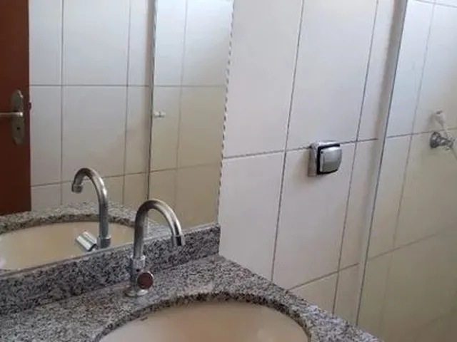 Imagem 8: Apartamento com 02 Quqrtos