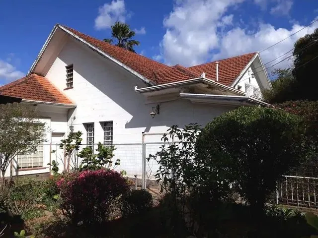 Imagem: Casa para Aluguel, 5 Quartos, 5 Vagas, Cidade