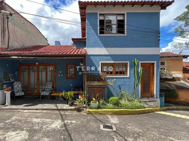 Imagem: Casa com Três Quartos À Venda na Iúcas