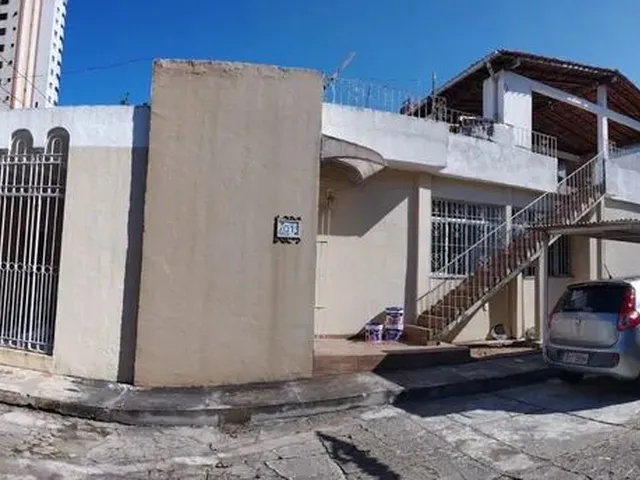 Imagem 13: Casa Próxima da Duque 4/4 Sendo 3 Suítes