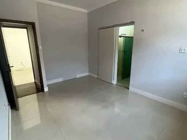 Imagem 3: Casa Próxima da Duque 4/4 Sendo 3 Suítes