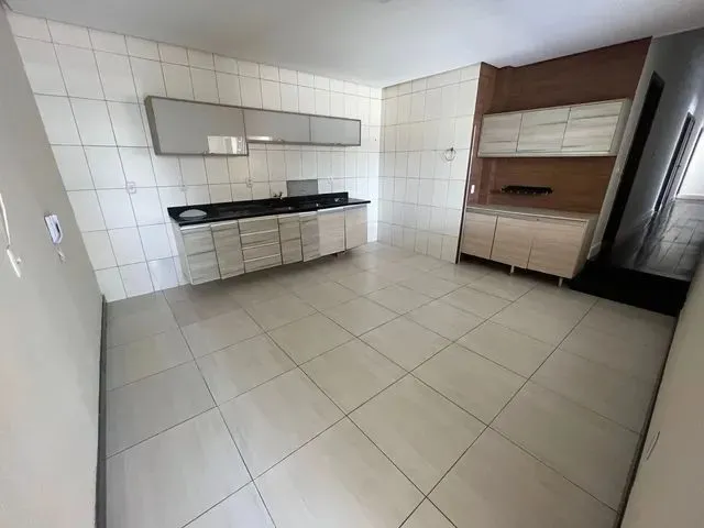 Imagem 12: Casa Próxima da Duque 4/4 Sendo 3 Suítes
