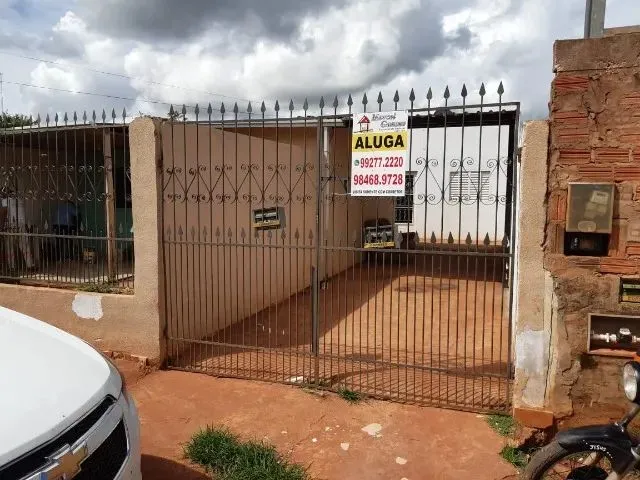 Imagem 8: Casa 2 Quartos. e Etc. Bairro Moreninhas. (Nova Jerusalém). com Garagem e Varanda