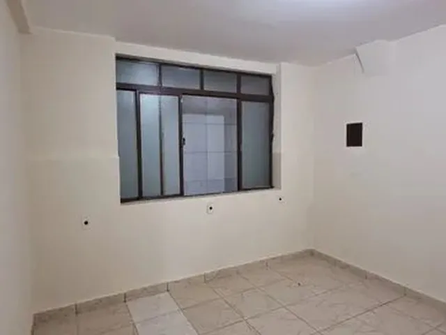 Imagem 2: Apartamento Reformado Dois Quartos
