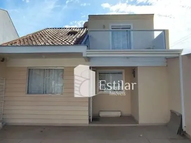 Imagem: Casa com 02 Quartos (01 Suite) e 02 Vagas
