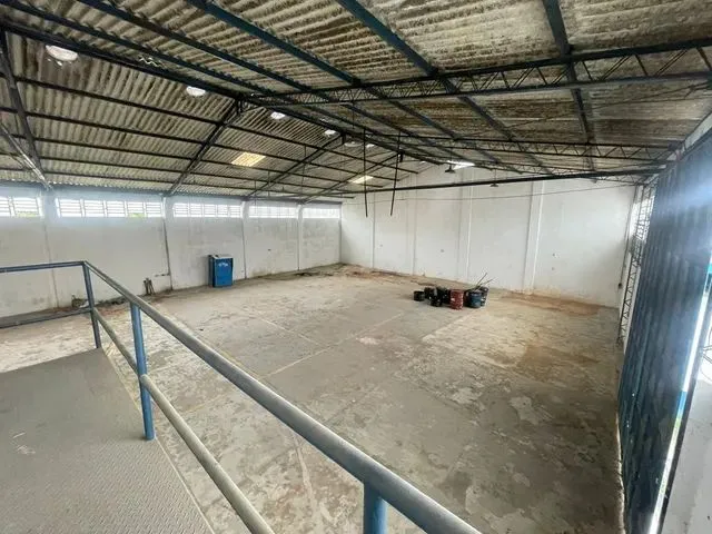 Imagem 6: Galpão Petrópolis, 1100 M2 de Área, Pé Direito de 8 Metros. de Pé Direito 5 Salas