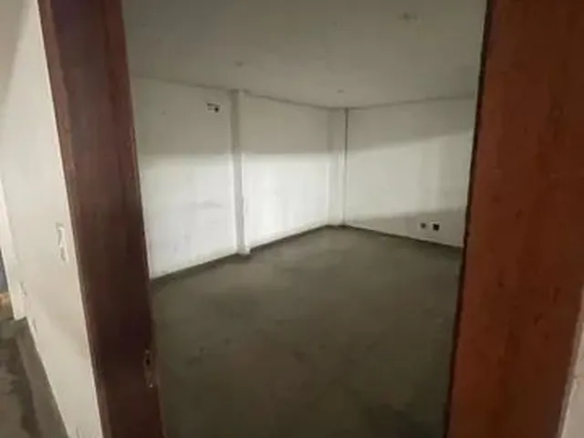 Imagem 13: Galpão Petrópolis, 1100 M2 de Área, Pé Direito de 8 Metros. de Pé Direito 5 Salas