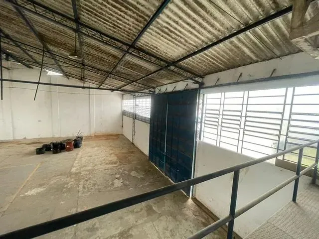 Imagem 10: Galpão Petrópolis, 1100 M2 de Área, Pé Direito de 8 Metros. de Pé Direito 5 Salas
