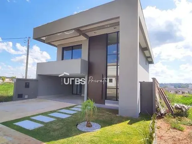 Imagem: A casa possui 4 Dormitórios, 3 Suítes, 5 Banheiros, 4