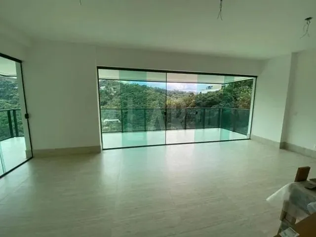 Imagem: Apartamento À Venda, 4 Quartos, 2 Suítes