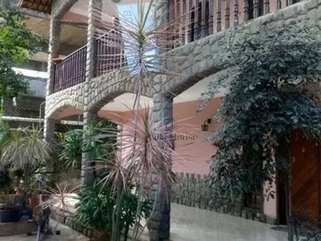 Imagem: Casa com 4 Dormitórios À Venda por R$