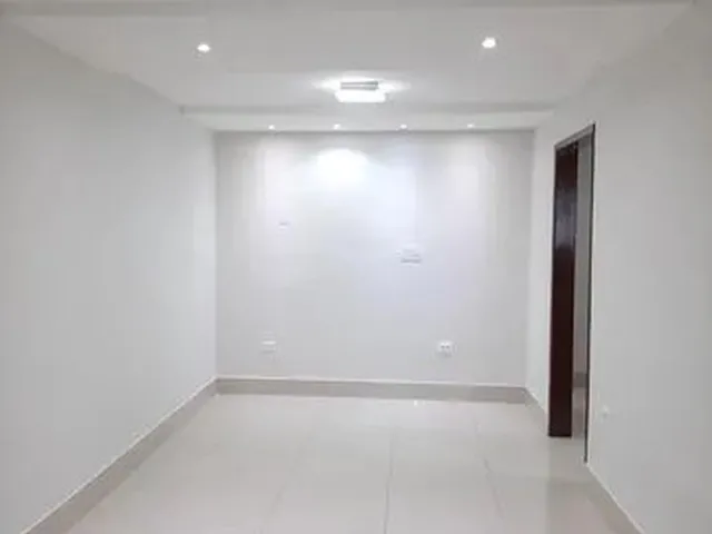 Imagem: Vendo Ótima Casa com 6 Qts e 240 M² Tipo