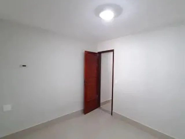 Imagem 2: Vendo Ótima Casa com 6 Qts e 240 M² Tipo Duplex em Casa Amarela - Recife - Pe