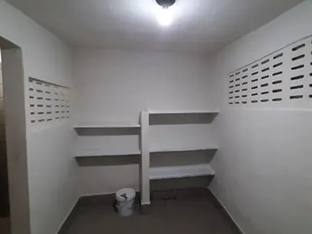 Imagem 7: Vendo Ótima Casa com 6 Qts e 240 M² Tipo Duplex em Casa Amarela - Recife - Pe