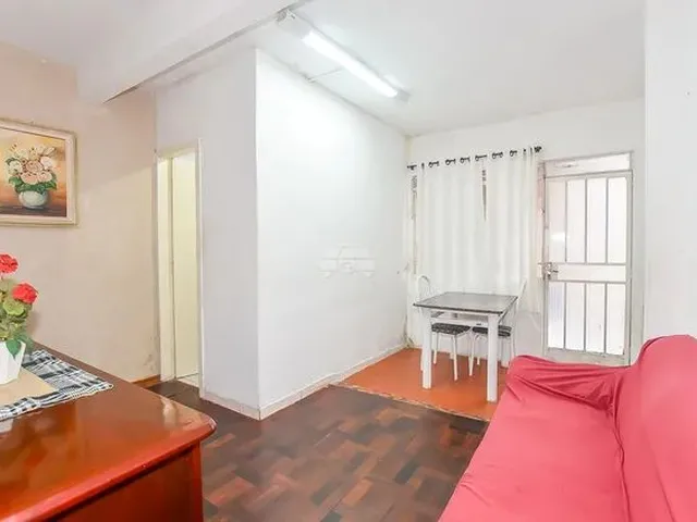 Imagem 13: Sobrado para Venda Tem 230 Metros Quadrados com 5 Quartos em Uberaba - Curitiba - Pr