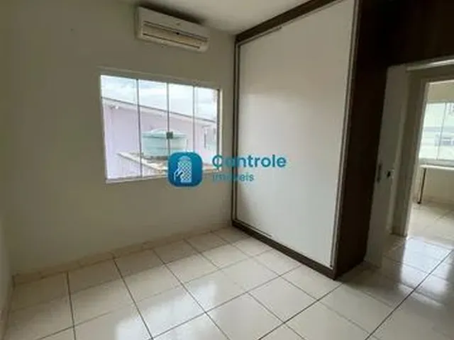 Imagem 2: Nf_Casa C/ 03 Dormitórios + 02 Apartamentos no Bairro Flor de Napólis, São José