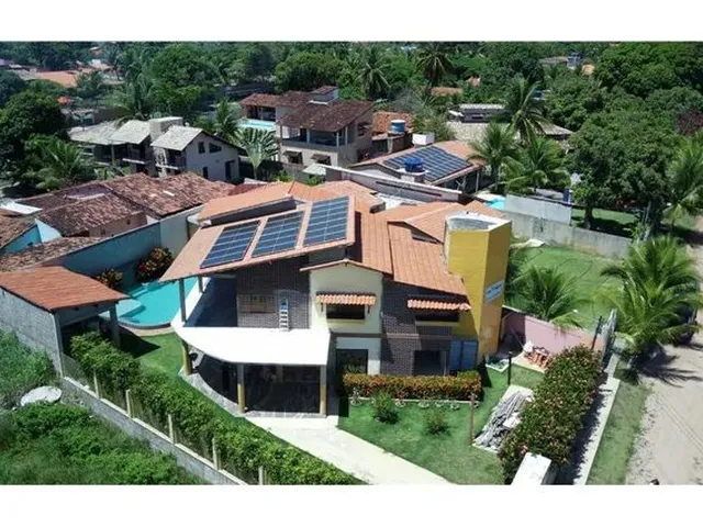 Imagem: Belíssima Casa a Beira Mar na Barra de