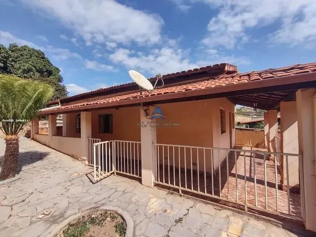 Imagem: Casa com 3 Dormitórios À Venda em Brumadinho