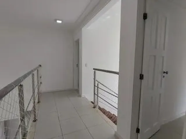 Imagem 16: Casa de Condomínio para Aluguel Possui 272M² com 4 Quartos no Alphaville Norte 1