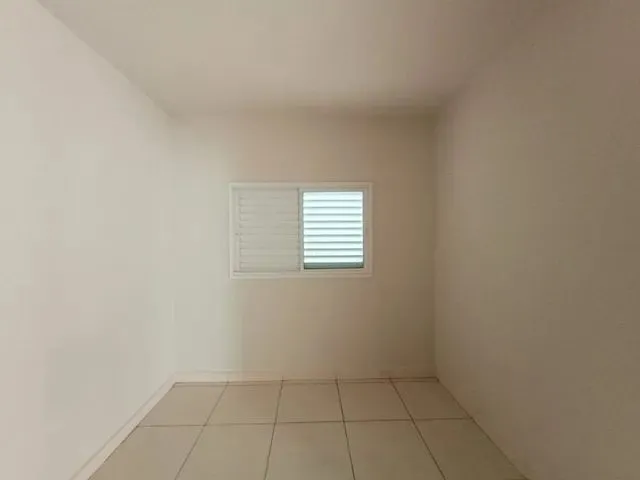 Imagem 7: Casa para Aluguel Possui 80 M2 com 02 Quartos no Bairro Luizote de Freitas - Uberlândia