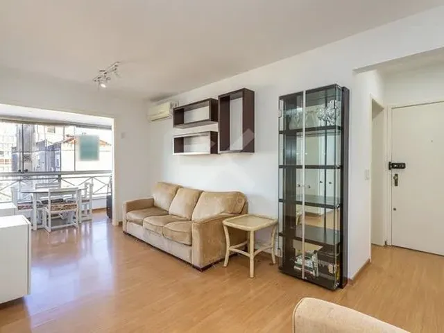 Imagem: Porto Alegre - Apartamento Padrão - Bom