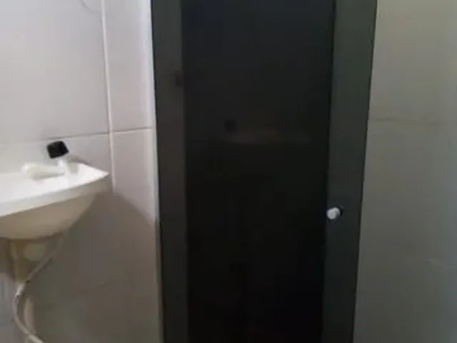 Imagem 2: Aluga-Se Kitinet Só para Mulher R$ 6500 00