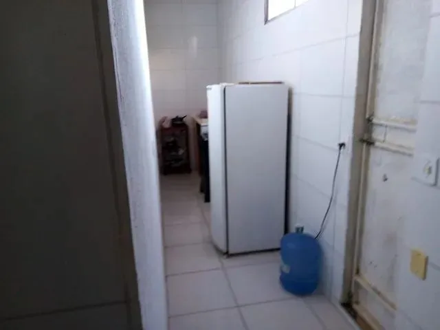 Imagem 9: Aluga-Se Kitinet Só para Mulher R$ 6500 00