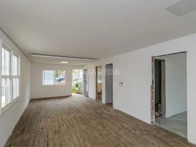 Imagem: Casa de 3 Dormitórios no Bairro Cristal