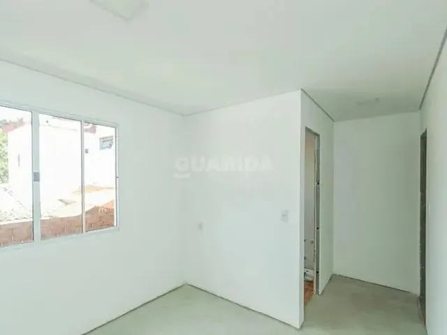 Imagem 3: Casa de 3 Dormitórios no Bairro Cristal