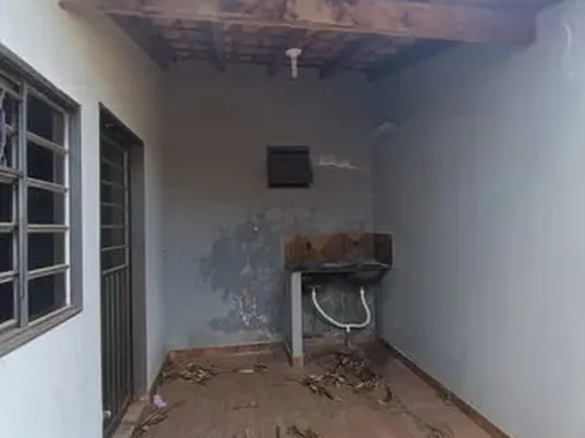 Imagem 5: Casa para Aluguel Possui 80 Metros Quadrados com 2 Quartos em Parque do Lageado - Campo Gr