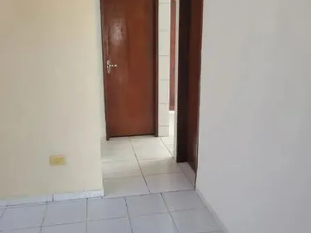Imagem: Casa Linda com Jardim de Inverno Perto do