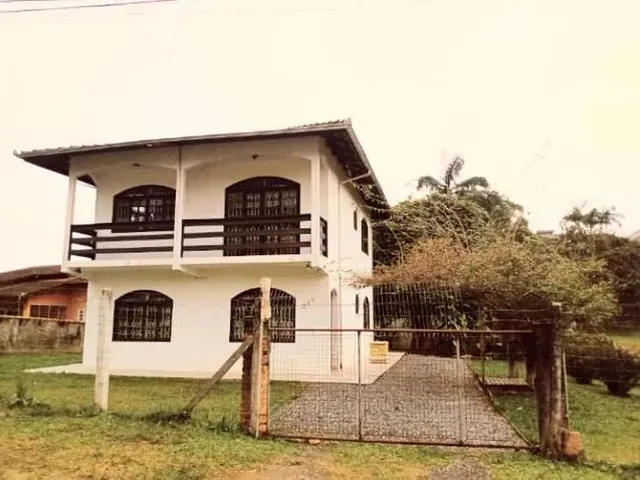 Imagem 1: Sobrado com 4 Quartos no Bairro João Costa