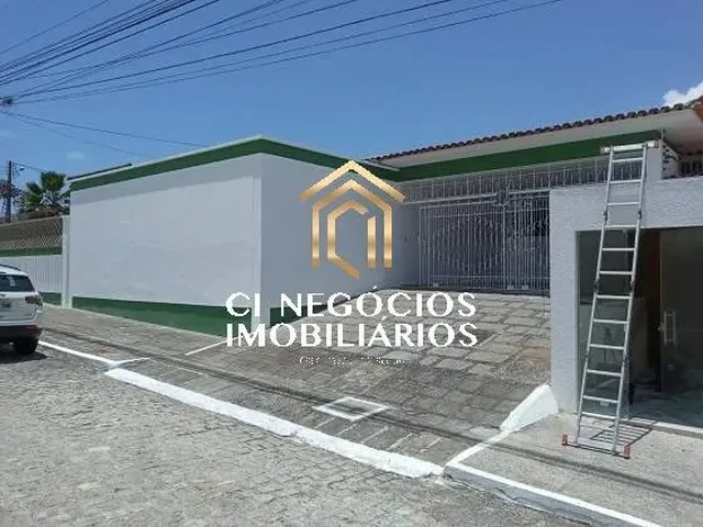 Imagem 4: Casa para Aluguel com 400 Metros Quadrados com 5 Quartos em Lagoa Nova - Natal - Rn