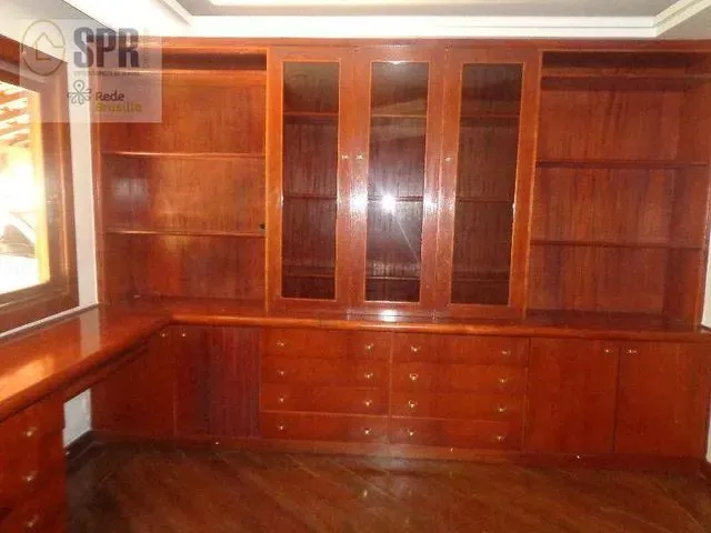 Imagem 2: Casa com 3 Dormitórios para Alugar, 375 M² por R$ 9.000,00/Mês - Setor de Habitações