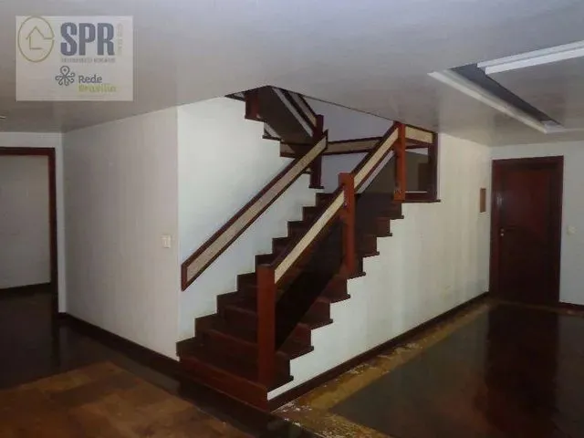 Imagem 8: Casa com 3 Dormitórios para Alugar, 375 M² por R$ 9.000,00/Mês - Setor de Habitações