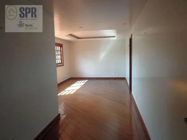 Imagem 3: Casa com 3 Dormitórios para Alugar, 375 M² por R$ 9.000,00/Mês - Setor de Habitações